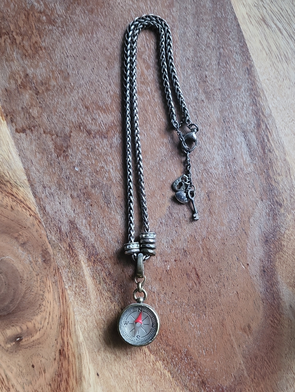 Fossil Vintage-Style (Working) Compass  Necklace in Antique Silver